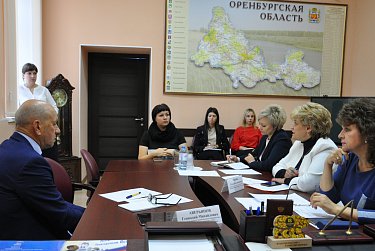 Геннадий Аверьянов провел прием граждан